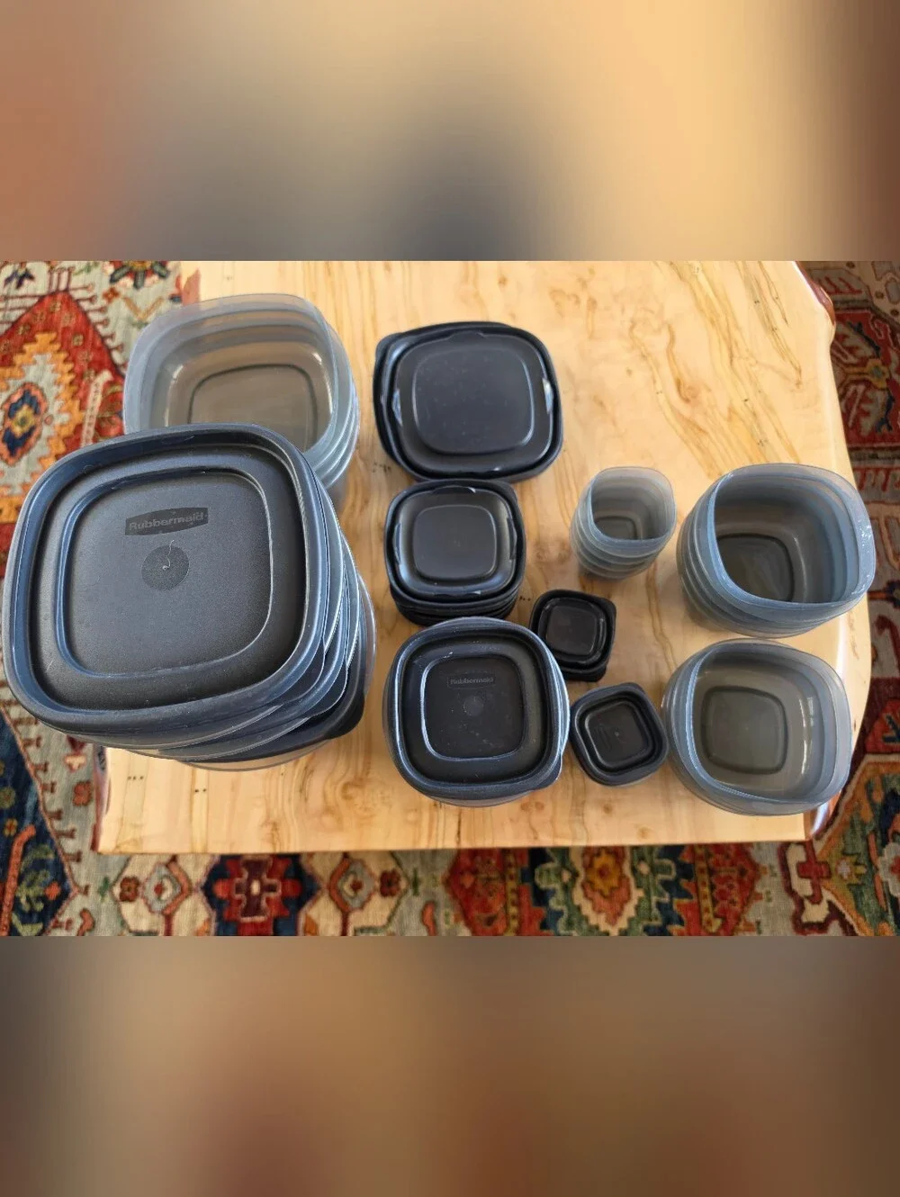 Rubbermaid Stackable Gray Food Storage Container Collection Set/40 pcs EUC